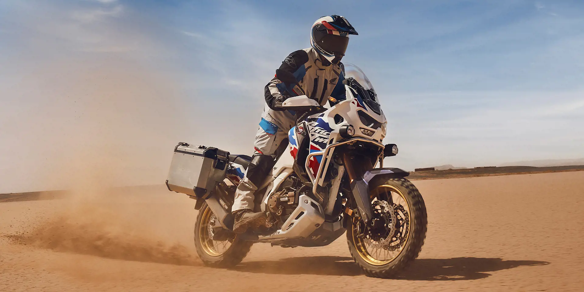 24YM AFRICA TWIN L4 LOCATION 09 0087